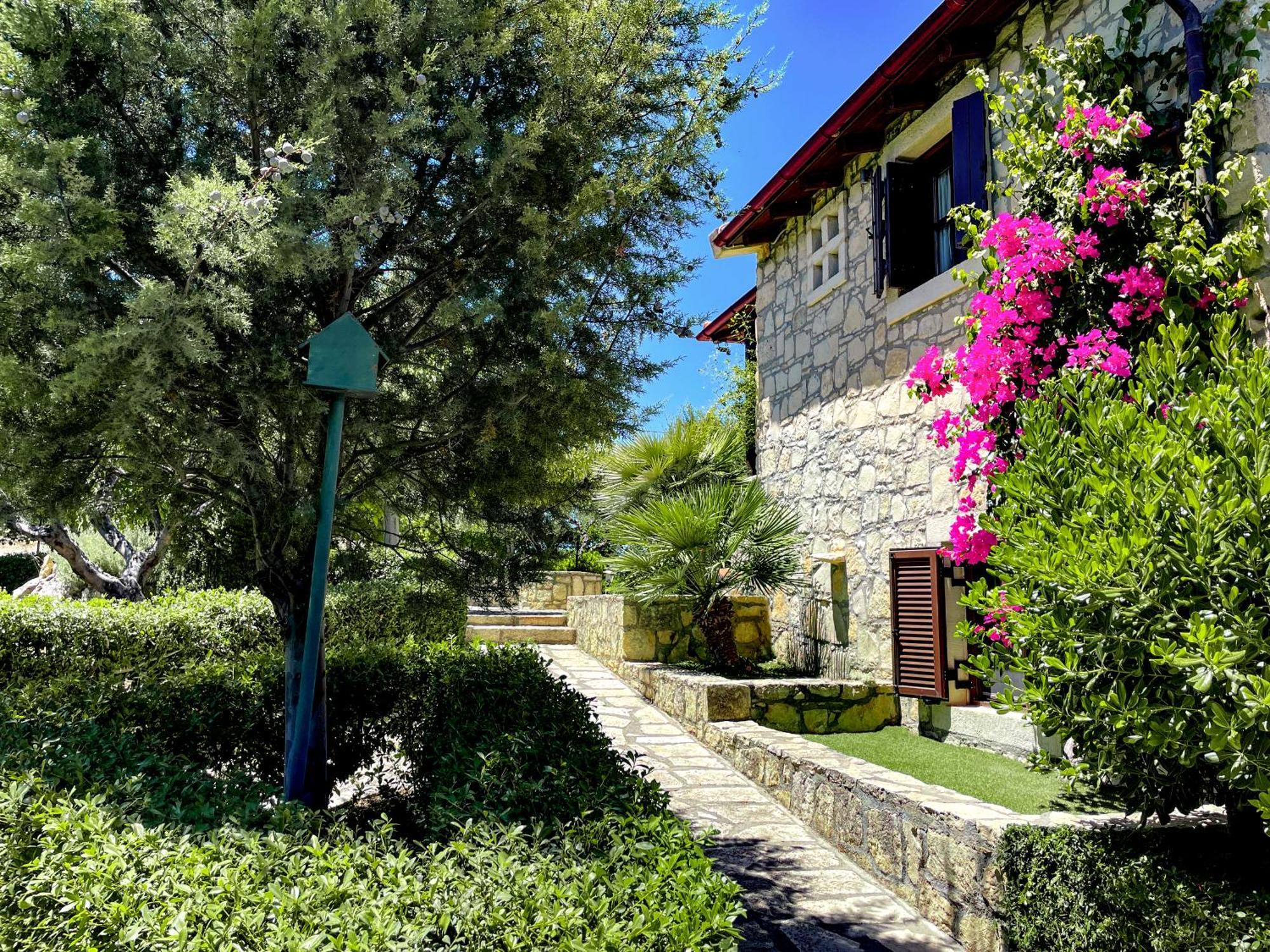 Villa Fyllosia 아르하네스 외부 사진